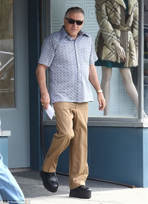 robert de niro shoes height